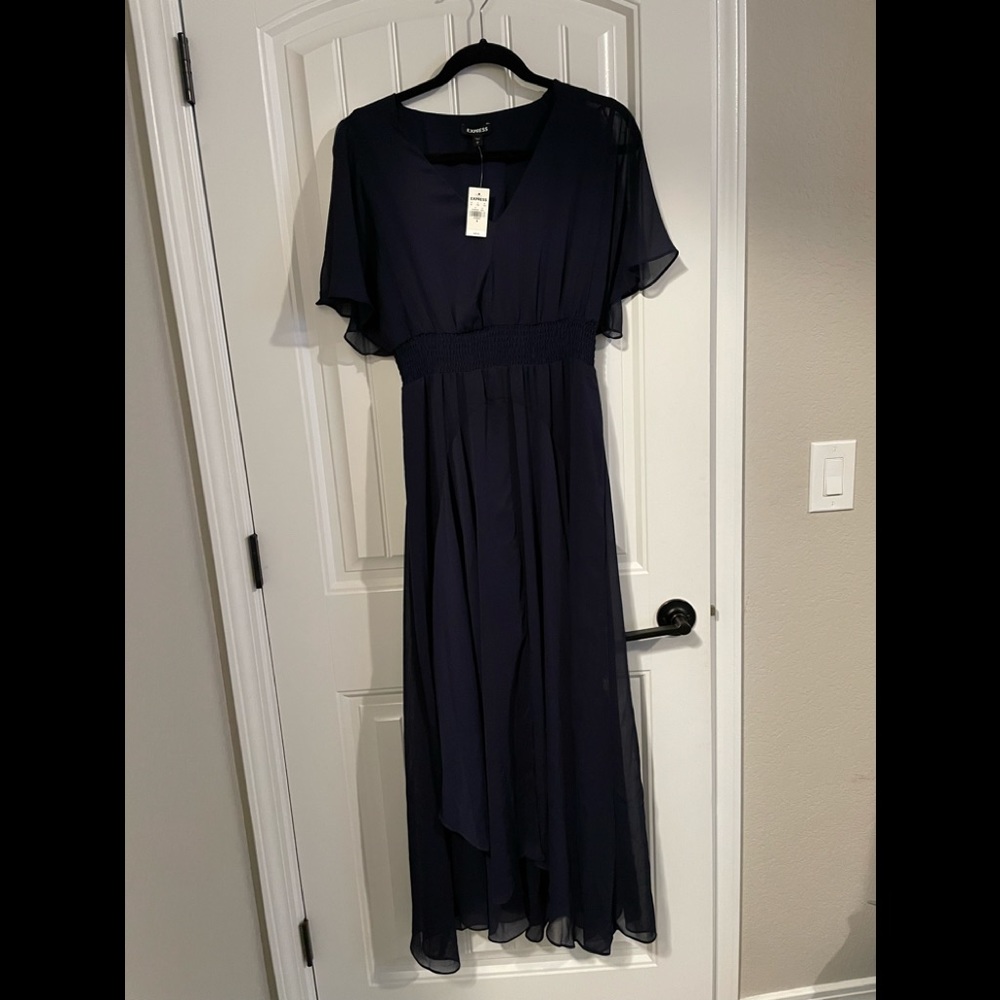 NWT Express Short Sleeve Midi Blue Butterfly Dress Brand New Size: M Medium $88